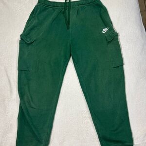 Nike Men's Sportswear Club Fleece Cargo Sweatpants Green Pockets Size L